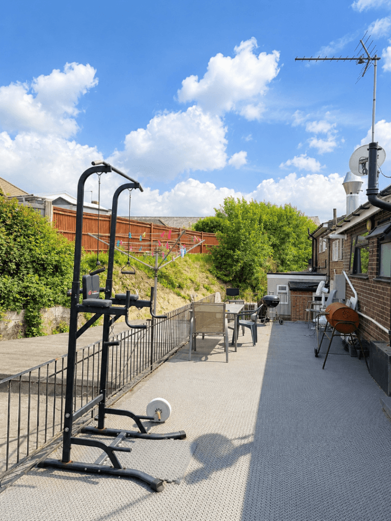 SINGLE ROOM AVAILABLE β WEST END, SOUTHAMPTON (SO30 3DS)